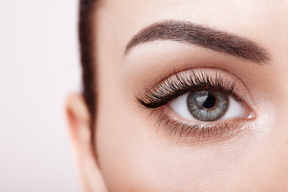 What Is The First Sign of Cataracts?
