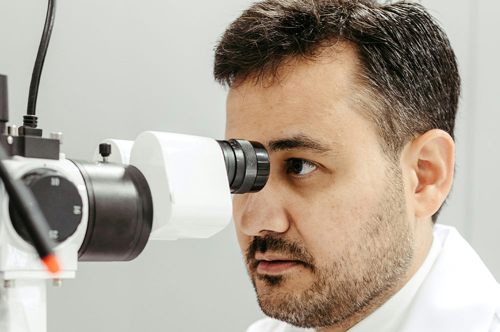 Who Are the Best Cataract Surgeons in the United States?