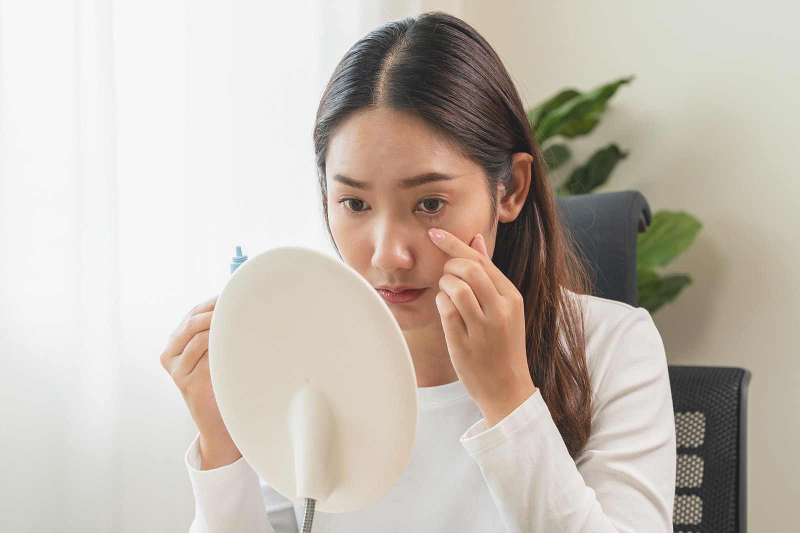 Cataract Surgery in Younger Adults: What You Should Know